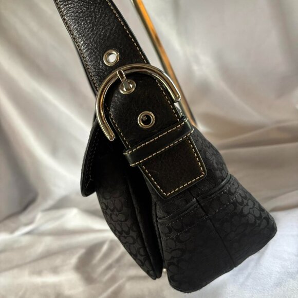 Vintage Coach Soho Buckle Flap Signature Canvas Black Leather Bag Purse Y2K 1463 - Picture 2 of 9